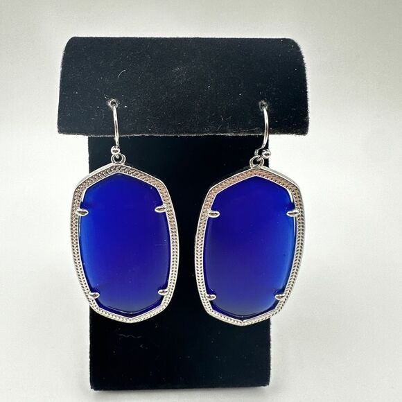 Never Worn Kendra Scott Danielle dangle earrings in Cobalt blue and Silver tone! - Picture 3 of 13